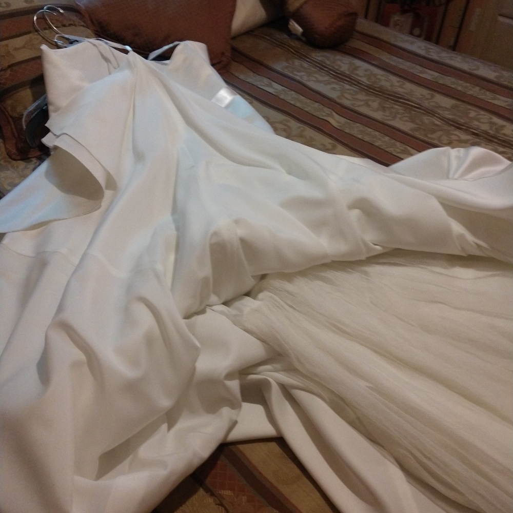 Wedding gown
